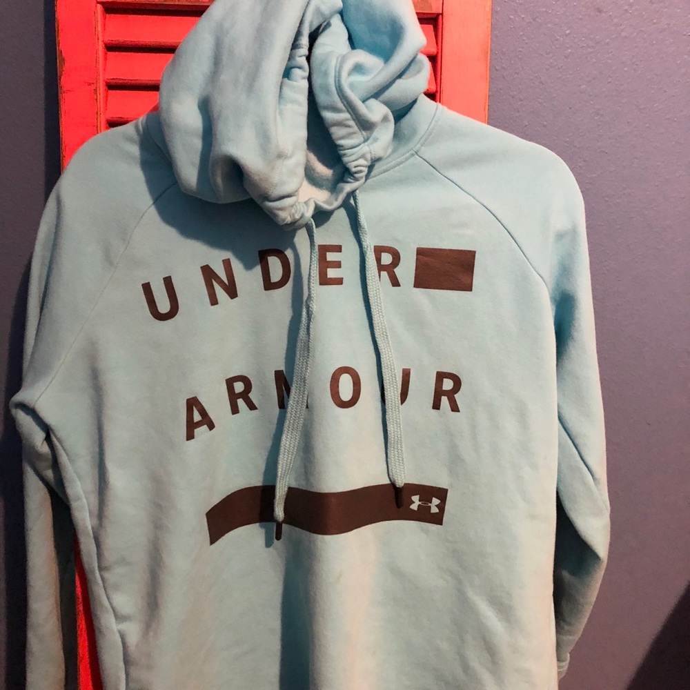 Under Armour sweatshirt